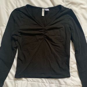 Long sleeve black shirt